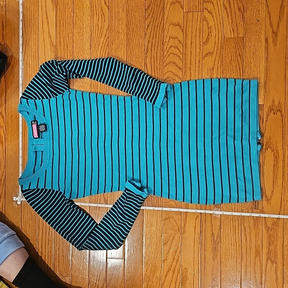 Cute, zipper details in turquoise fitted knit dress